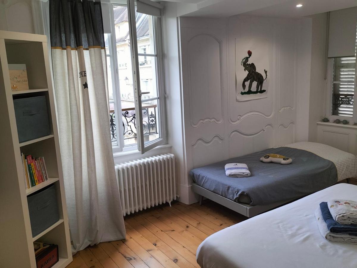 La Maison Des Remparts Apartment ฟาแลซ ภายนอก รูปภาพ